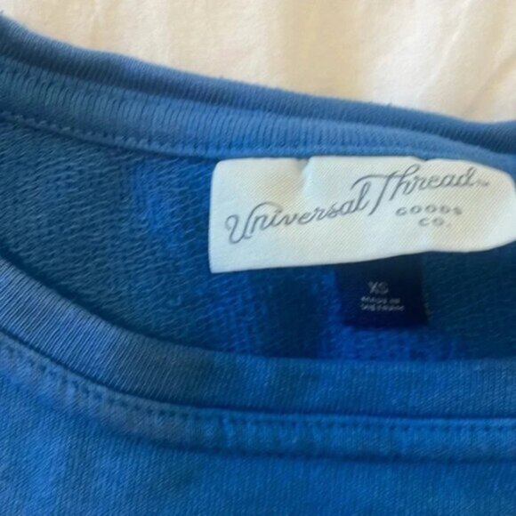 Universal Thread XS crop sweatshirt - Picture 2 of 7